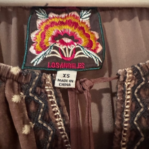 Embroidered Brown long shir - Picture 4 of 5